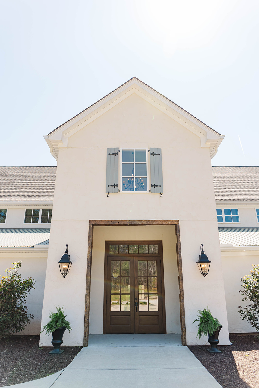 Details of the front facade of White Fox Cottage